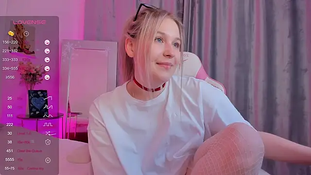 Snapshot of Colleen_Blake chatting on January 20, 2025, 1:18 am Colleen Blake online show from January 20, 2025, 1:18 am