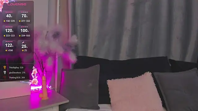 Snapshot of Colleen_Blake chatting on February 12, 2025, 6:09 pm Colleen Blake online show from February 12, 2025, 6:09 pm