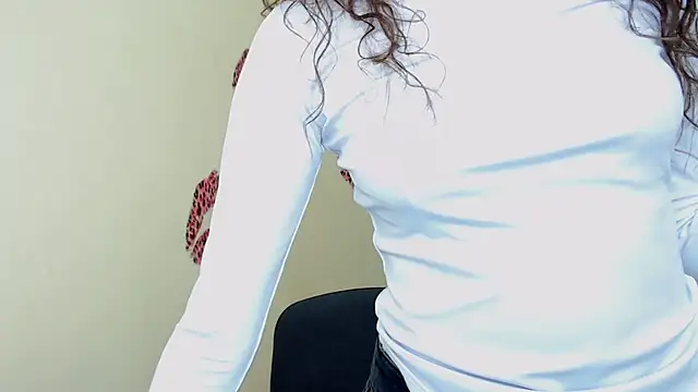  SusieSu  online show from March 3, 2025, 11:22 am