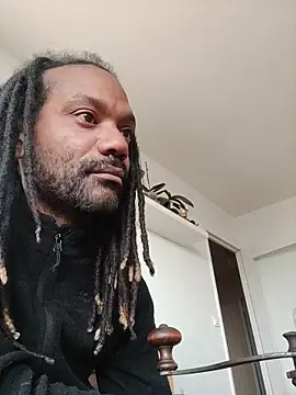 Snapshot of bas2ana chatting on October 12, 2025, 7:29 am bas2ana online show from October 12, 2025, 7:29 am