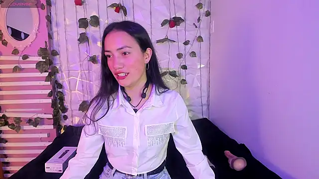 Snapshot of Scarlett__Fox__ chatting on February 1, 2025, 7:23 pm Scarlett Fox online show from February 1, 2025, 7:23 pm