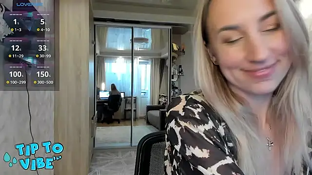 lady Nati online show from March 11, 2025, 2:51 pm