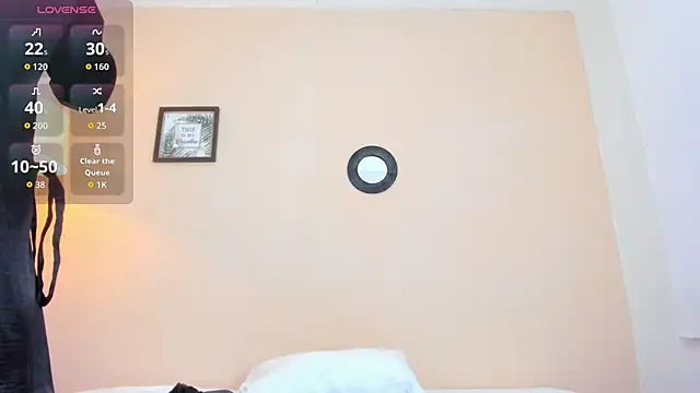 andyylove jk online show from October 3, 2025, 12:13 pm