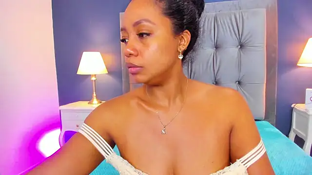 Kamila-Kane online show from February 6, 2025, 7:40 pm