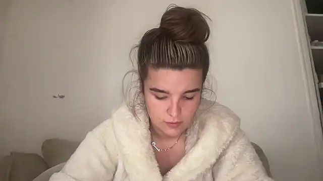 maisiesmithx online show from October 31, 2025, 11:55 am