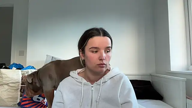 maisiesmithx online show from April 12, 2026, 5:40 pm