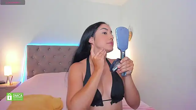 Snapshot of Scarlett_00_ chatting on February 27, 2025, 9:36 pm Scarlett 00 online show from February 27, 2025, 9:36 pm