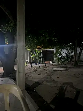 Snapshot of Erick-90 chatting on September 23, 2025, 1:30 am Erick-90 online show from September 23, 2025, 1:30 am