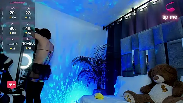 sue   0 online show from December 15, 2024, 2:16 pm