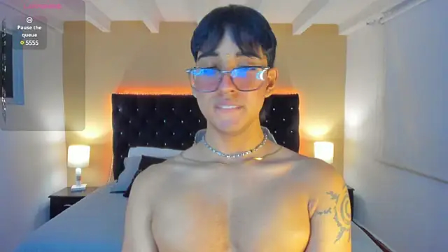 Dark hairy  online show from February 22, 2025, 6:39 am