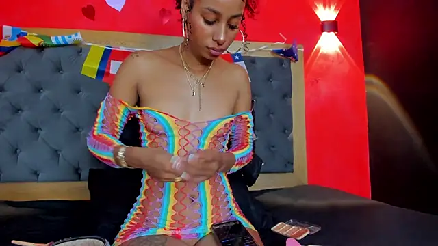 YayaHilton online show from June 27, 2026, 5:56 am