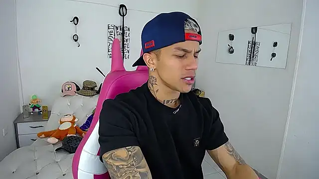 Leonard Price online show from September 26, 2025, 1:42 am