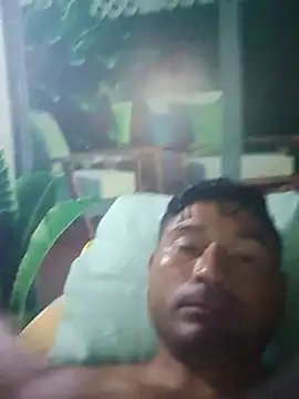 Snapshot of Diogo100 chatting on October 9, 2025, 5:38 am Diogo100 online show from October 9, 2025, 5:38 am