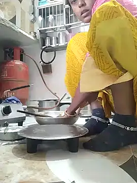 Snapshot of savixxx chatting on December 2, 2024, 2:53 am savixxx online show from December 2, 2024, 2:53 am