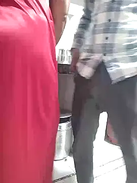 Snapshot of savixxx chatting on December 4, 2025, 5:39 am savixxx online show from December 4, 2025, 5:39 am