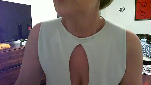   Angel78   online show from September 15, 2025, 1:22 pm