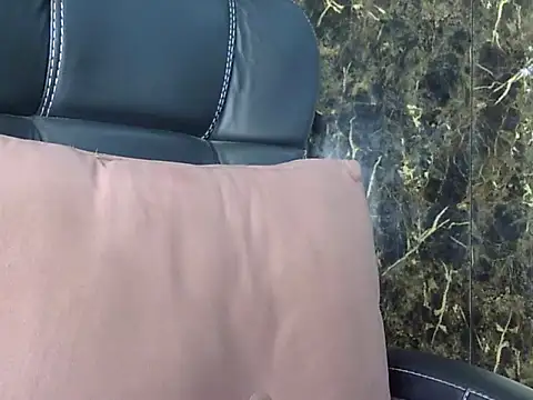 Snapshot of MAAYRA_09 chatting on February 14, 2025, 10:47 pm MAAYRA 09 online show from February 14, 2025, 10:47 pm