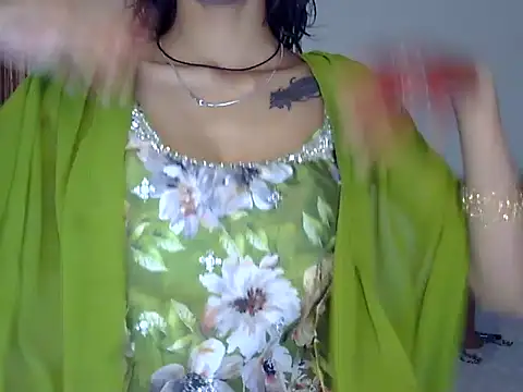 Snapshot of MAAYRA_09 chatting on October 11, 2025, 9:19 am MAAYRA 09 online show from October 11, 2025, 9:19 am