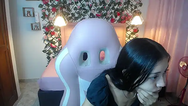 NathaliaSweet 11 online show from January 4, 2025, 2:14 pm