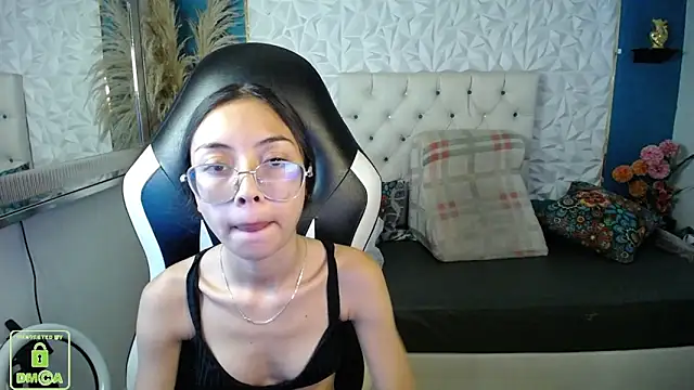 NathaliaSweet 11 online show from March 6, 2026, 2:13 pm