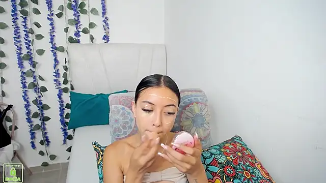 Snapshot of NathaliaSweet_11 chatting on May 21, 2026, 2:35 pm NathaliaSweet 11 online show from May 21, 2026, 2:35 pm