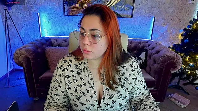 Kittywakee online show from December 30, 2024, 6:53 am