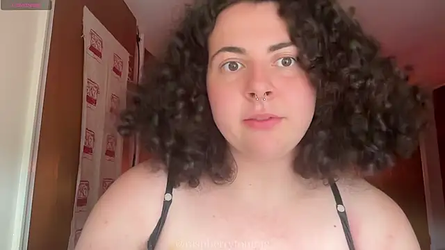 Snapshot of RaspberryTommyFTM chatting on September 30, 2025, 3:50 pm RaspberryTommyFTM online show from September 30, 2025, 3:50 pm