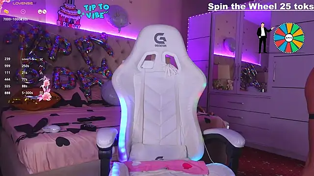 Snapshot of Alicia007 chatting on March 12, 2025, 7:57 am Alicia007 online show from March 12, 2025, 7:57 am