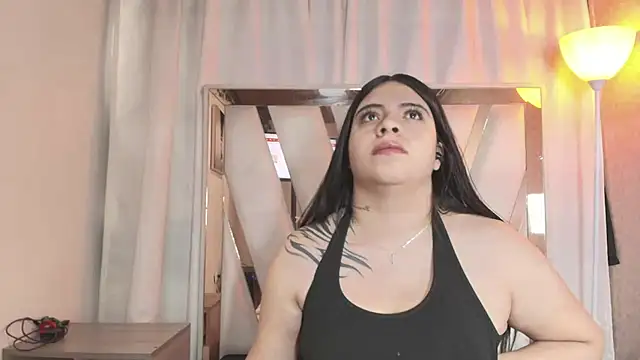 Naia x online show from April 1, 2026, 1:23 pm