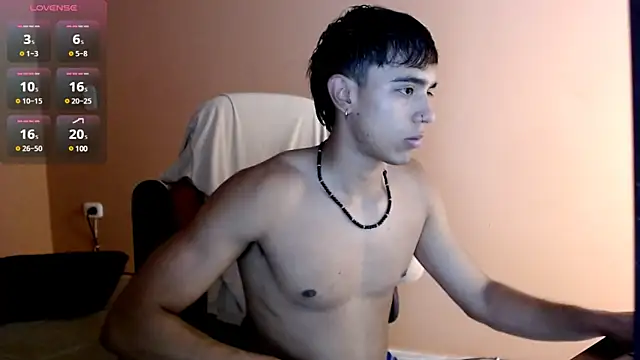 Snapshot of karlgiles_ chatting on February 13, 2025, 5:54 pm karlgiles online show from February 13, 2025, 5:54 pm