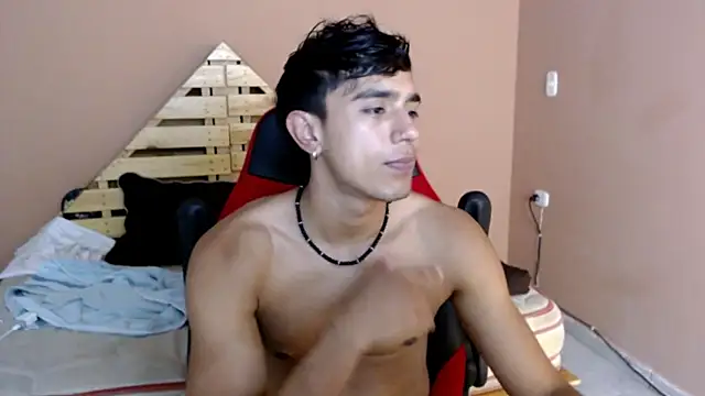 Snapshot of karlgiles_ chatting on March 6, 2025, 8:37 pm karlgiles online show from March 6, 2025, 8:37 pm