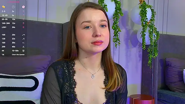 Snapshot of MichelleHaynes chatting on February 7, 2025, 5:18 pm MichelleHaynes online show from February 7, 2025, 5:18 pm