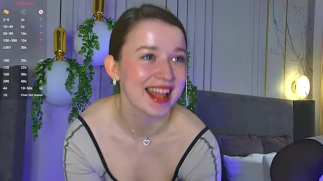 Snapshot of MichelleHaynes chatting on February 28, 2025, 3:15 pm MichelleHaynes online show from February 28, 2025, 3:15 pm