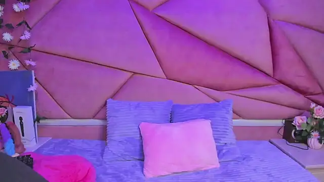 Snapshot of Victoria_Rossy chatting on September 22, 2025, 7:49 pm Victoria Rossy online show from September 22, 2025, 7:49 pm