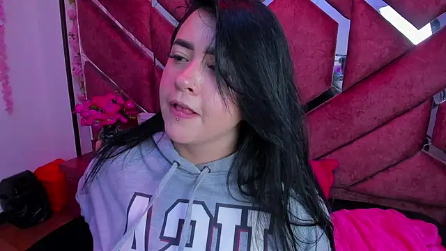 Snapshot of Victoria_Rossy chatting on September 23, 2025, 7:39 pm Victoria Rossy online show from September 23, 2025, 7:39 pm