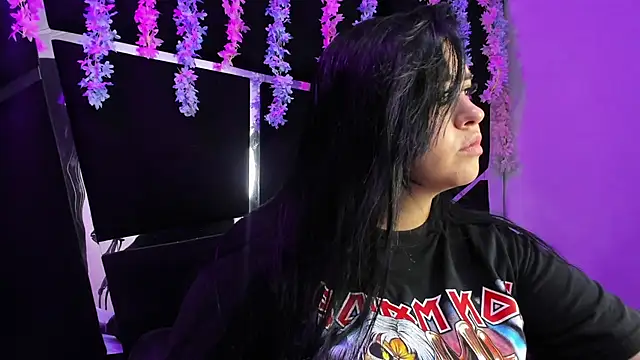 Snapshot of Victoria_Rossy chatting on September 29, 2025, 7:51 pm Victoria Rossy online show from September 29, 2025, 7:51 pm