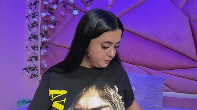 Snapshot of Victoria_Rossy chatting on December 3, 2025, 7:34 pm Victoria Rossy online show from December 3, 2025, 7:34 pm