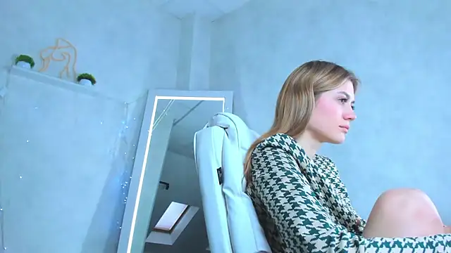 Cherry Price online show from March 11, 2025, 2:21 am