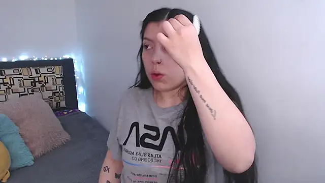 iam emy online show from October 25, 2025, 11:29 am