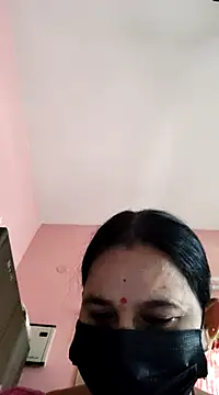 Snapshot of lalitha225 chatting on December 2, 2024, 5:37 am lalitha225 online show from December 2, 2024, 5:37 am