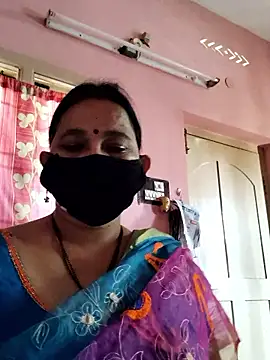 Snapshot of lalitha225 chatting on December 6, 2024, 7:43 am lalitha225 online show from December 6, 2024, 7:43 am