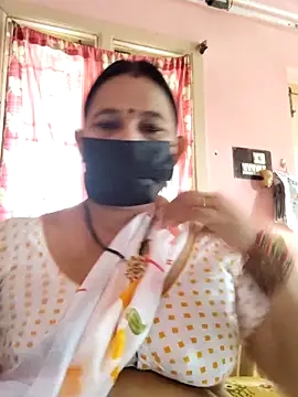 Snapshot of lalitha225 chatting on December 9, 2024, 4:34 am lalitha225 online show from December 9, 2024, 4:34 am