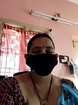 Snapshot of lalitha225 chatting on December 12, 2024, 3:32 am lalitha225 online show from December 12, 2024, 3:32 am