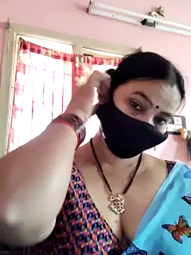 Snapshot of lalitha225 chatting on December 12, 2024, 6:36 am lalitha225 online show from December 12, 2024, 6:36 am