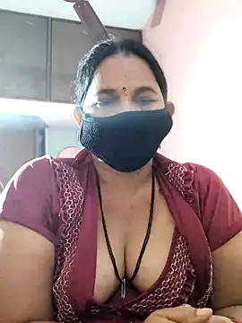 Snapshot of lalitha225 chatting on December 31, 2024, 5:55 am lalitha225 online show from December 31, 2024, 5:55 am