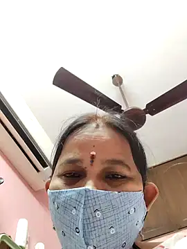 Snapshot of lalitha225 chatting on January 20, 2025, 6:10 am lalitha225 online show from January 20, 2025, 6:10 am
