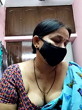 Snapshot of lalitha225 chatting on February 24, 2025, 9:32 am lalitha225 online show from February 24, 2025, 9:32 am