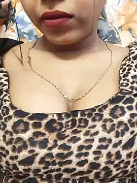 Snapshot of Sania-Love chatting on February 4, 2025, 7:44 pm Sania-Love online show from February 4, 2025, 7:44 pm