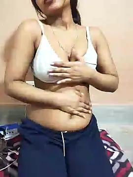 Snapshot of Sania-Love chatting on February 7, 2025, 11:34 am Sania-Love online show from February 7, 2025, 11:34 am