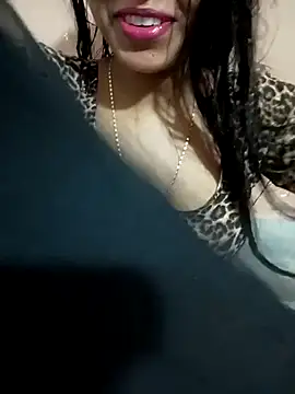 Snapshot of Sania-Love chatting on February 13, 2025, 6:41 am Sania-Love online show from February 13, 2025, 6:41 am